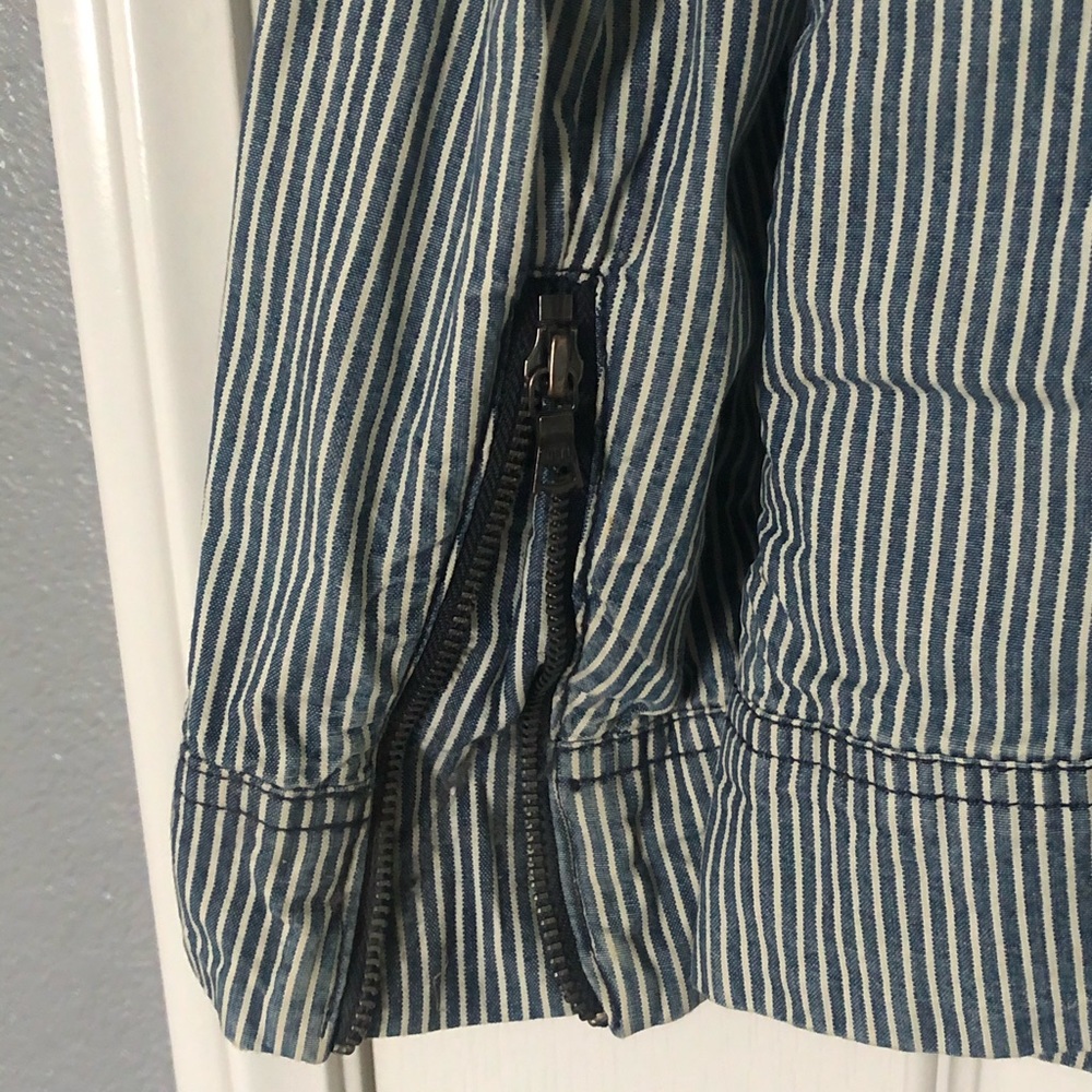 GAP Utility Jacket - Picture 6 of 6